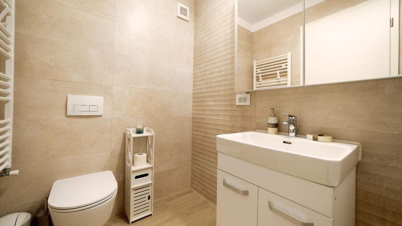 Sweet Memories Apart Coresi 1 Braşov Exterior foto